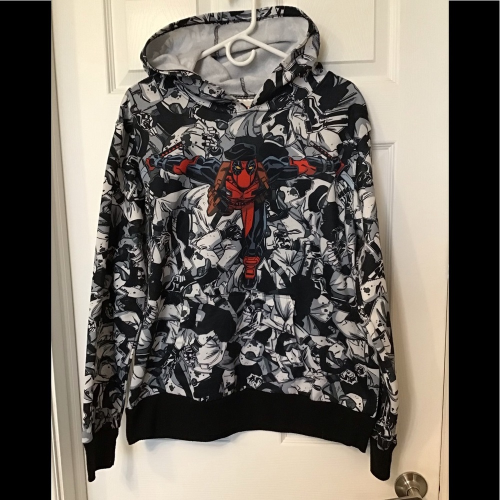 Men’s. Marvel Deadpool Comic book hoodie.